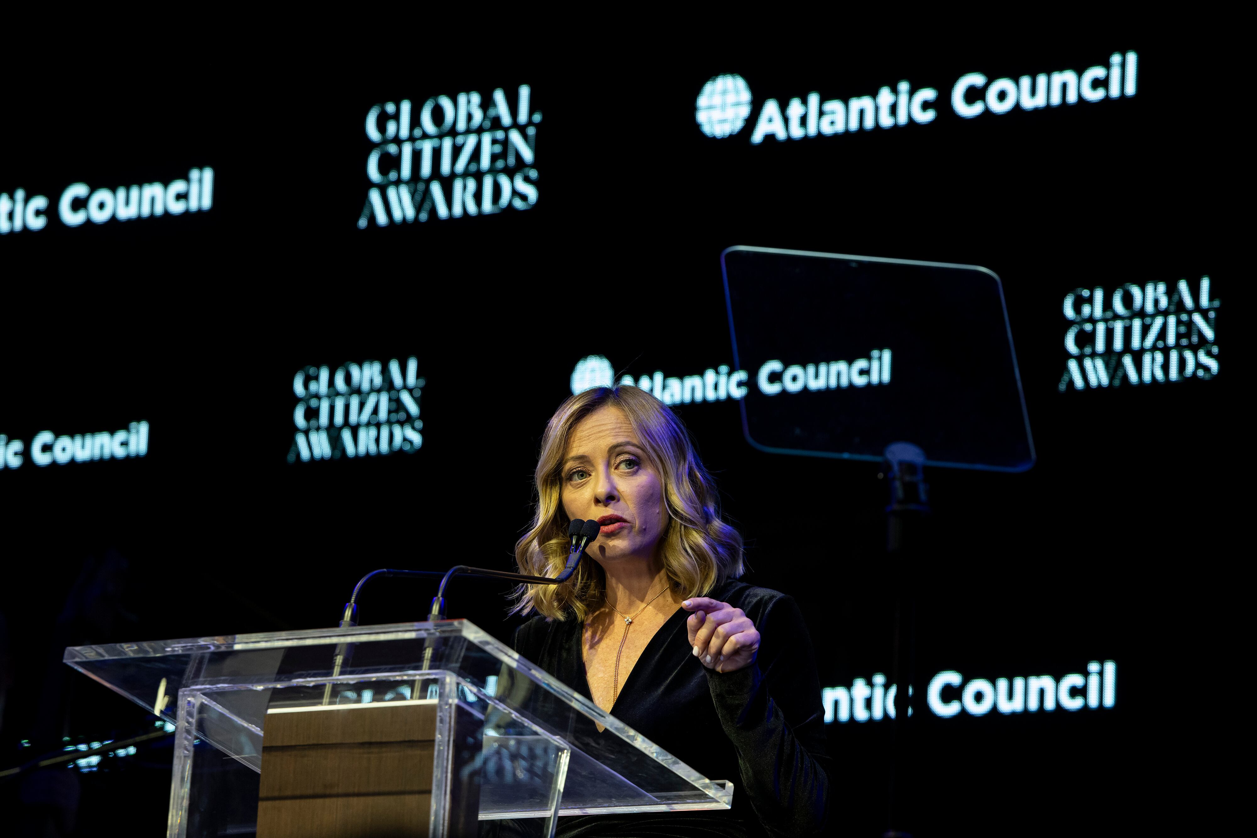 Giorgia Meloni recibe el premio de 'líder mundial' de El Global Citizen Awards
