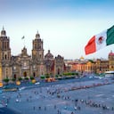 El corazón de la Ciudad de México, donde se encuentran el Zócalo, una de las plazas más grandes del mundo, y la Catedral Metropolitana.