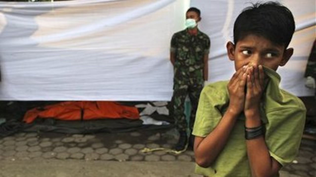 FOTO- AP: Según la Cruz Roja, hay pueblos enteros totalmente destruidos por el terremoto.
