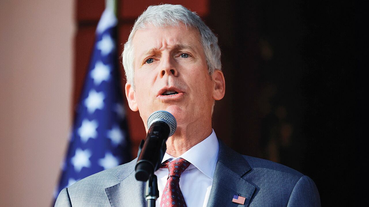 Barry Pollack, el abogado de Nicolás Maduro, intenta que la Justicia estadounidense archive el caso contra el dictador venezolano.