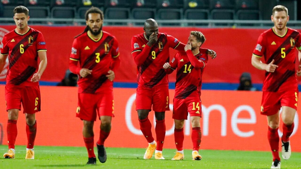 Bélgica clasifica a la ‘Final 4’ de la Liga de Naciones, pese a insólito blooper de Courtois (AP Photo/Francisco Seco)