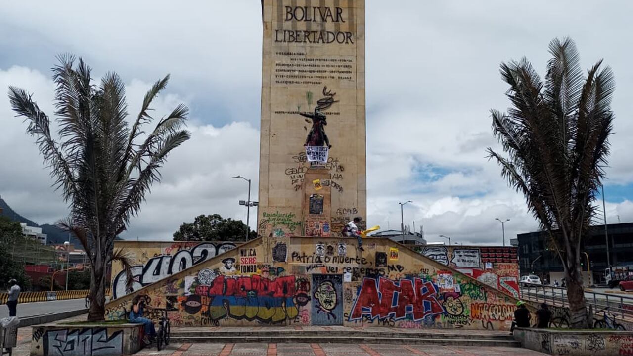 Paro Nacional 19 mayo 2021
Monumento de los heroes
Bogota
Foto Clara Moreno