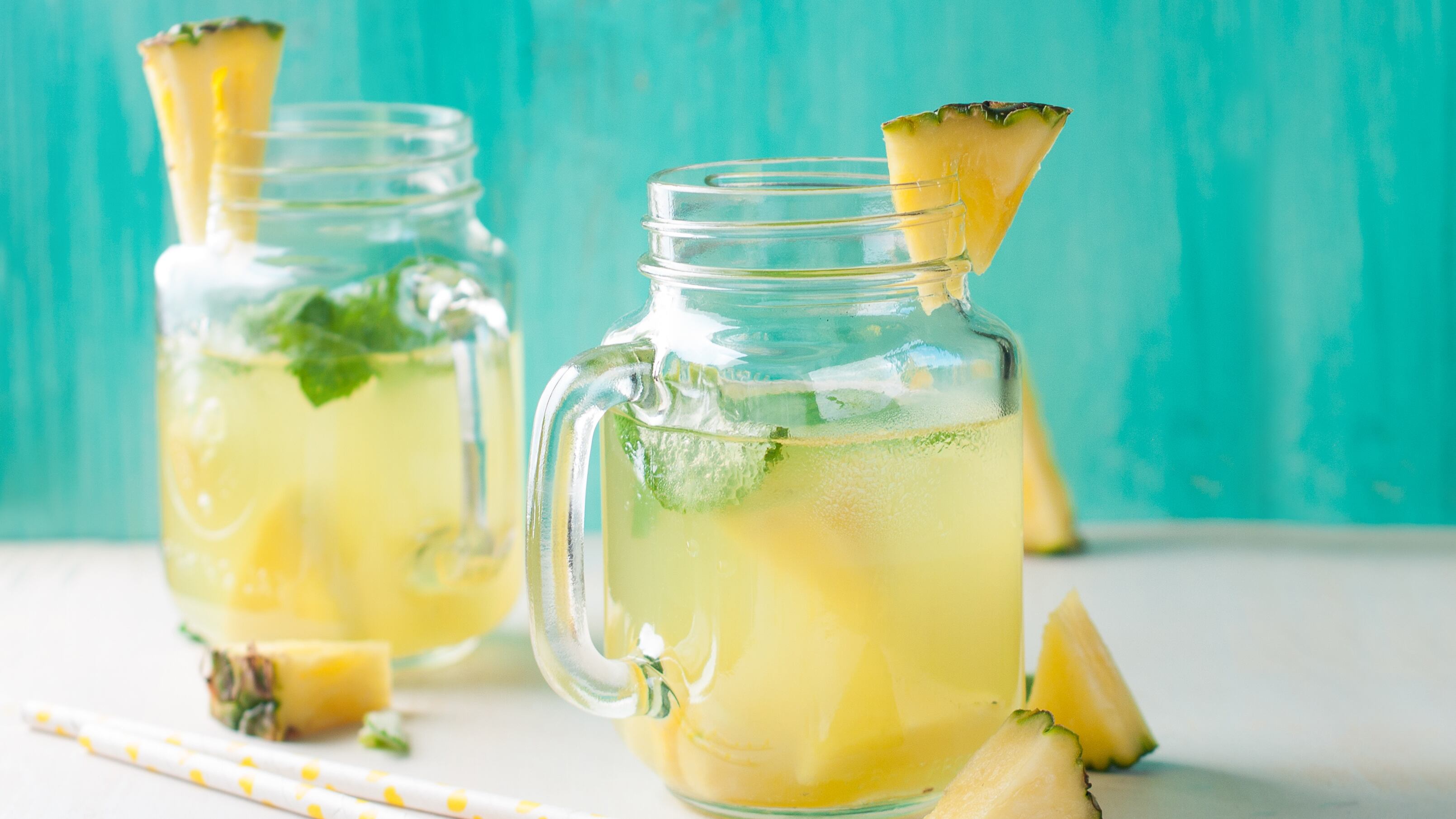 Agua de piña