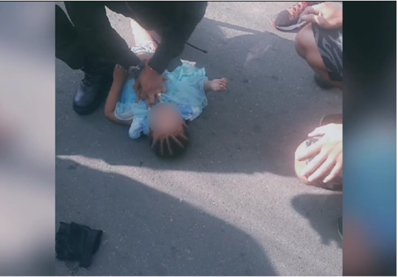 La pequeña sufrió un episodio convulsivo mientras jugaba con sus primos.