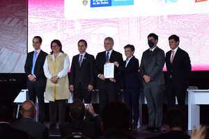 Firma del memorando de entendimiento para el Distrito de Innovación en Bogotá.