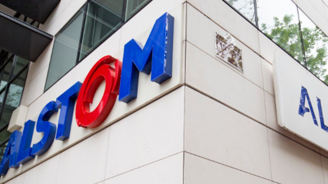 En horas previas, la compañía alemana Siemens dijo que presentaría una oferta al grupo de ingeniería francés Alstom.