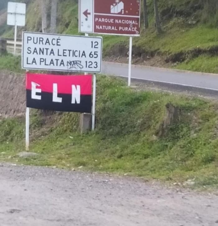 Este fue el cilindro que la fuerza pública retiró del sector de Mandivá de la Panamericana, luego de ser abandonado por los guerrilleros del ELN.