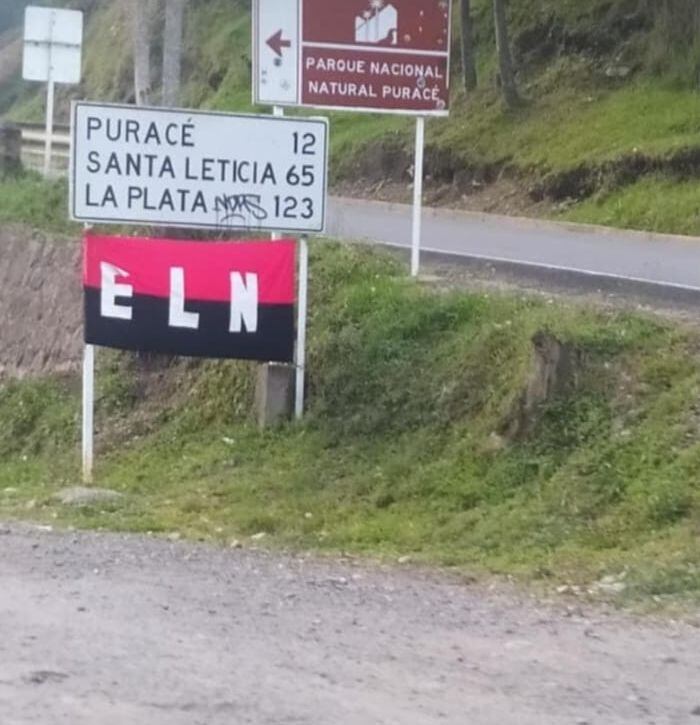 Este fue el cilindro que la fuerza pública retiró del sector de Mandivá de la Panamericana, luego de ser abandonado por los guerrilleros del ELN.