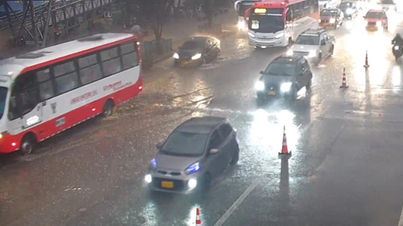 Flujo vehicular en la Autopista Sur, en el puente festivo 7 de noviembre de 2022
