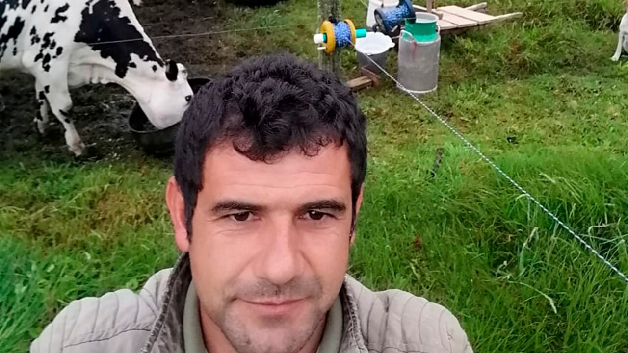 Fabio Enseña: el campesino youtuber que entre leche y cuajada se viralizó en redes