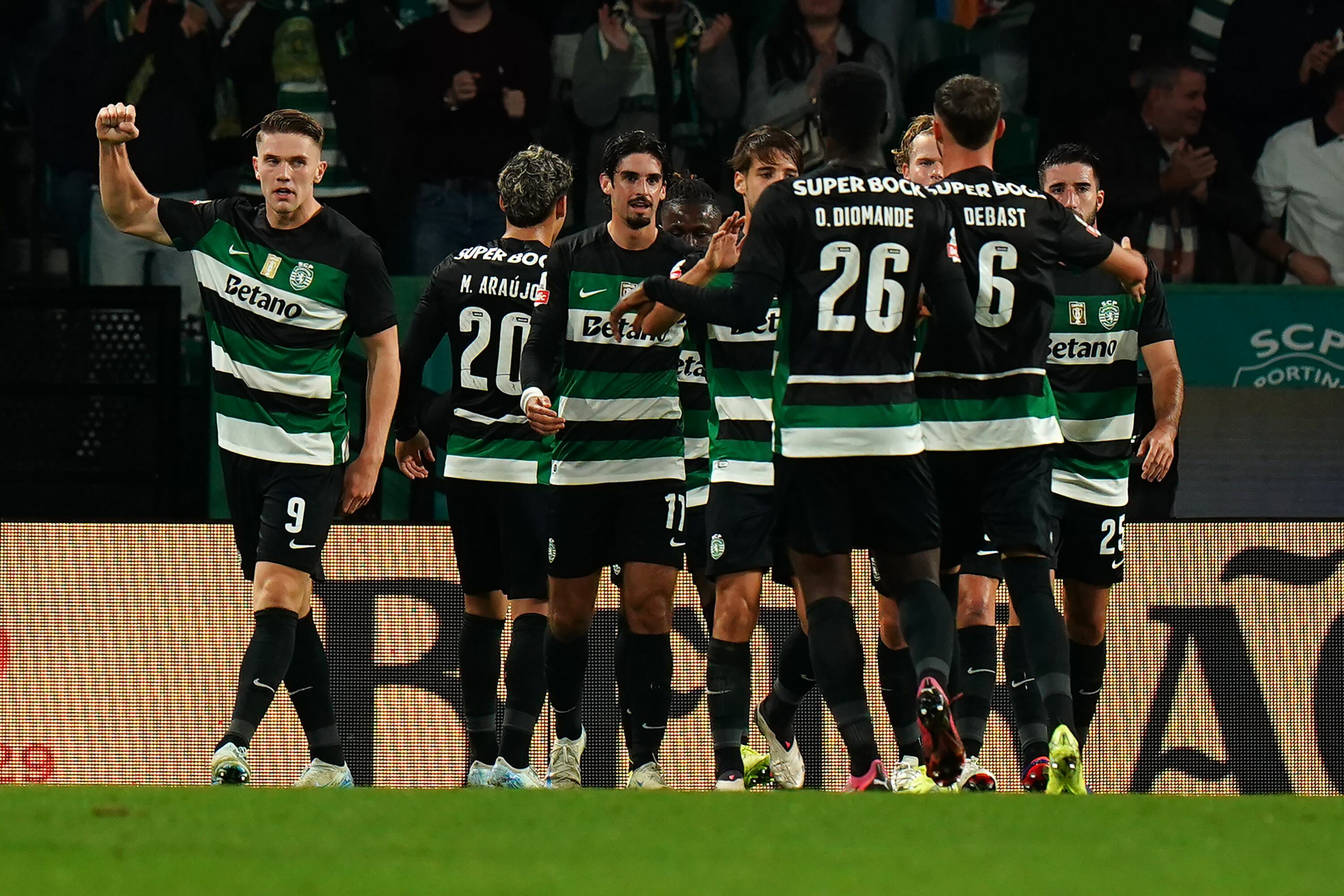 Sporting CP v Estrela da Amadora