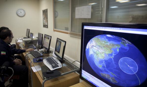 El ministro de Información de Irán, Eisa Zarepur, ha especificado que el satélite 'Nur-3' ha sido puesto en órbita a una altitud de 450 kilómetros por encima de la superficie de la Tierra, según ha recogido la agencia iraní de noticias Mehr.