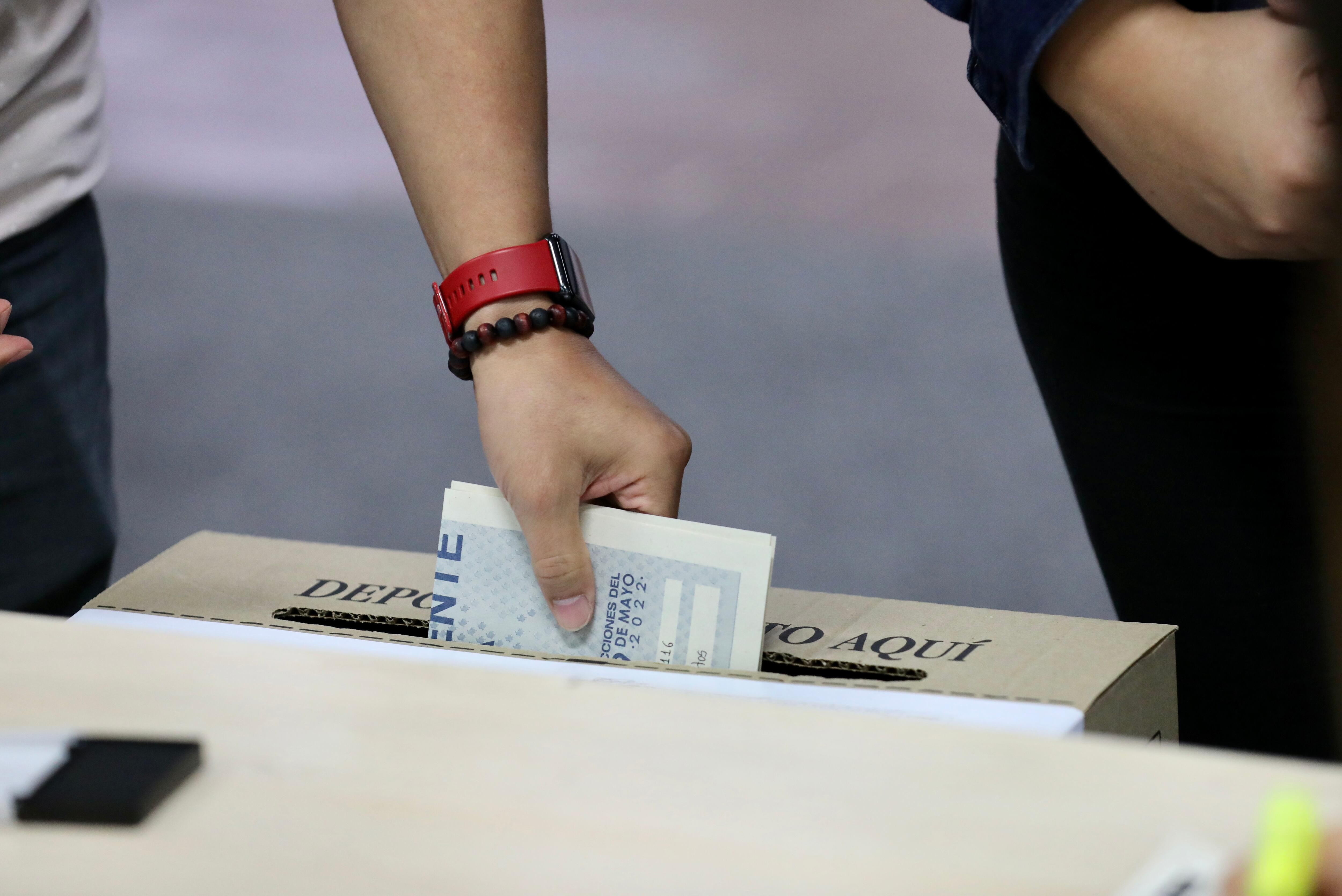 Votación, votos corferias, elecciones urnas gente