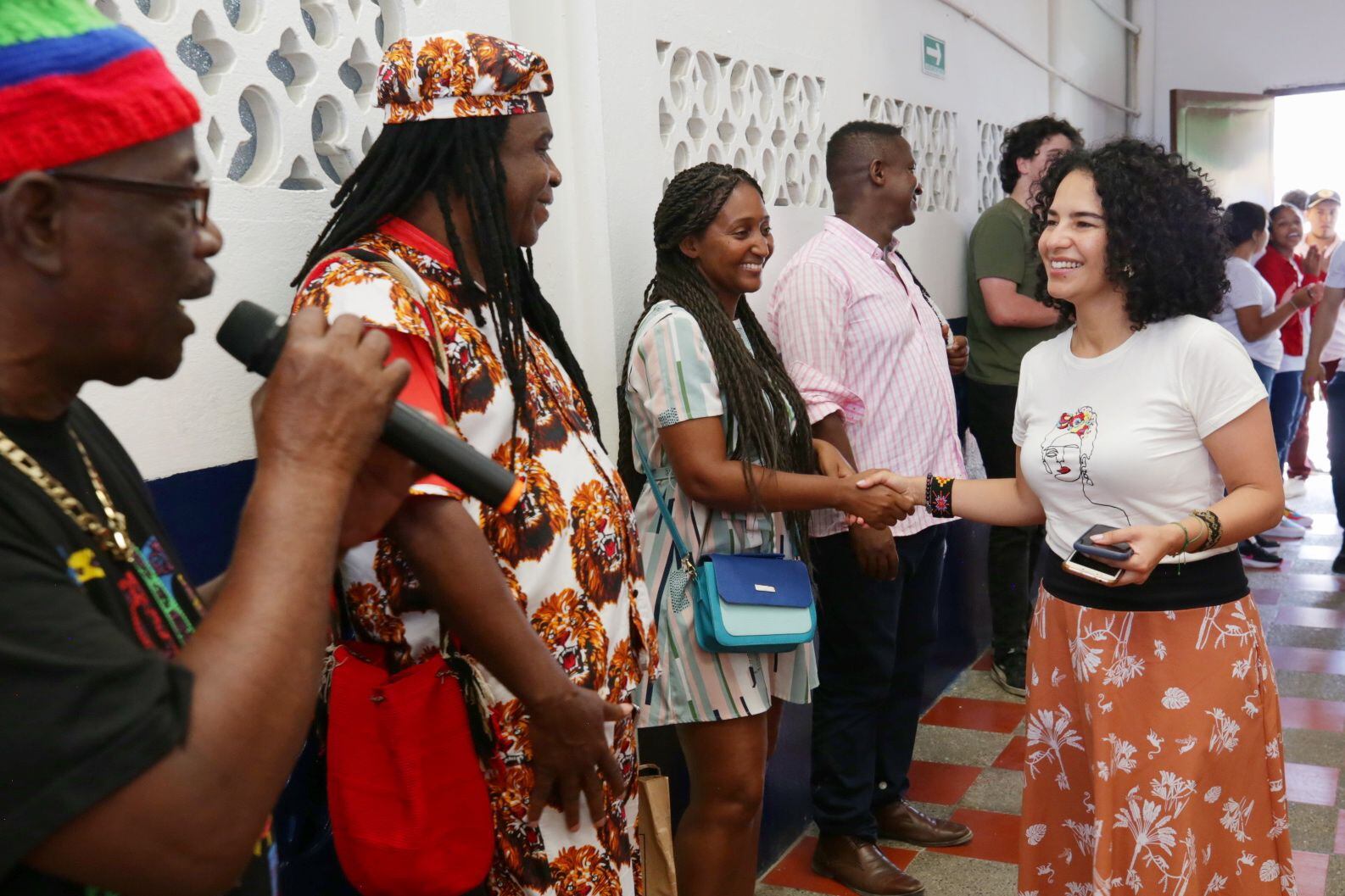 Durante el acto, Adriana Velásquez señaló: "trabajar por la felicidad de los niños-as es nuestro mayor indicador. Es posible alcanzar un país es paz".