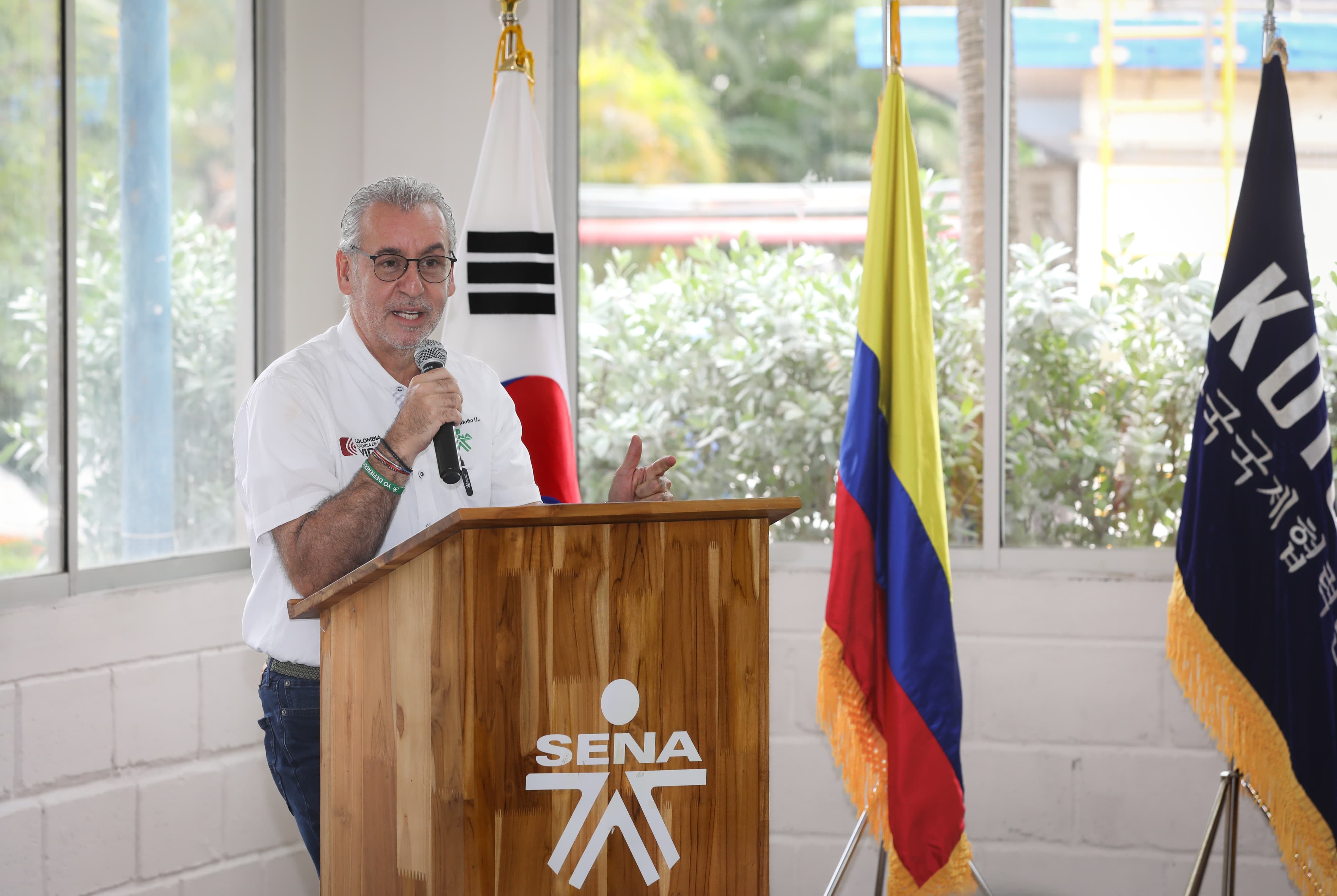 Sena inauguró el primer laboratorio especializado en soldadura para la industria naval; Corea del Sur hizo importante donación