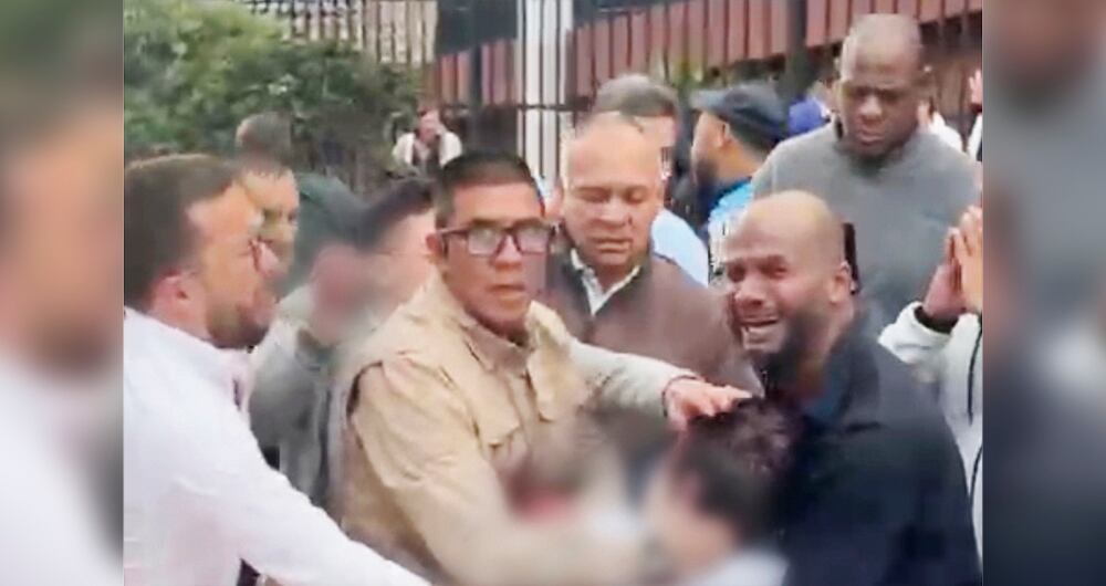 El joven aseguró que no sabía quién era Miguel Uribe Turbay y que, al llegar al mitin político, le preguntó a una señora quién era el que estaba hablando. Cuando ella le dijo que era él, disparó sin chistar.  