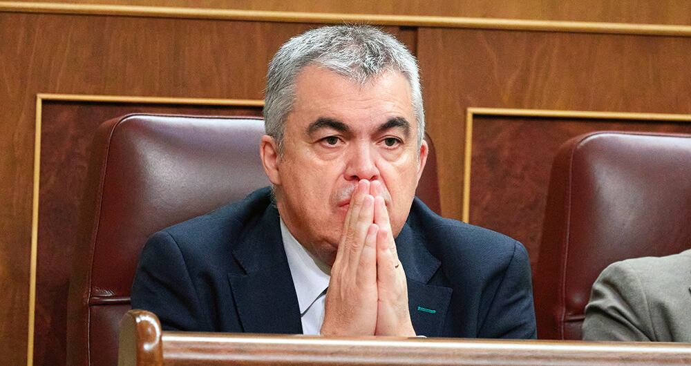 Santos Cerdán fue la mano derecha de Pedro Sánchez y exsecretario general del PSOE. Hay pruebas irrefutables de su participación en un entramado de corrupción y coimas millonarias. 