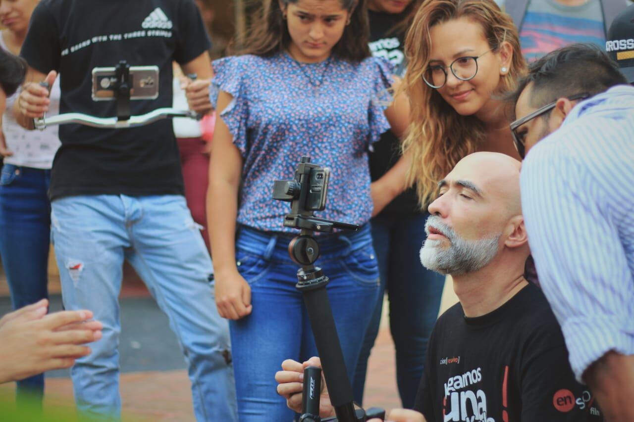 Hicimos una película, una película grabada en comunidad.