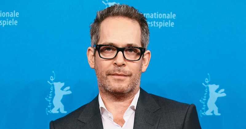 Tom Hollander.