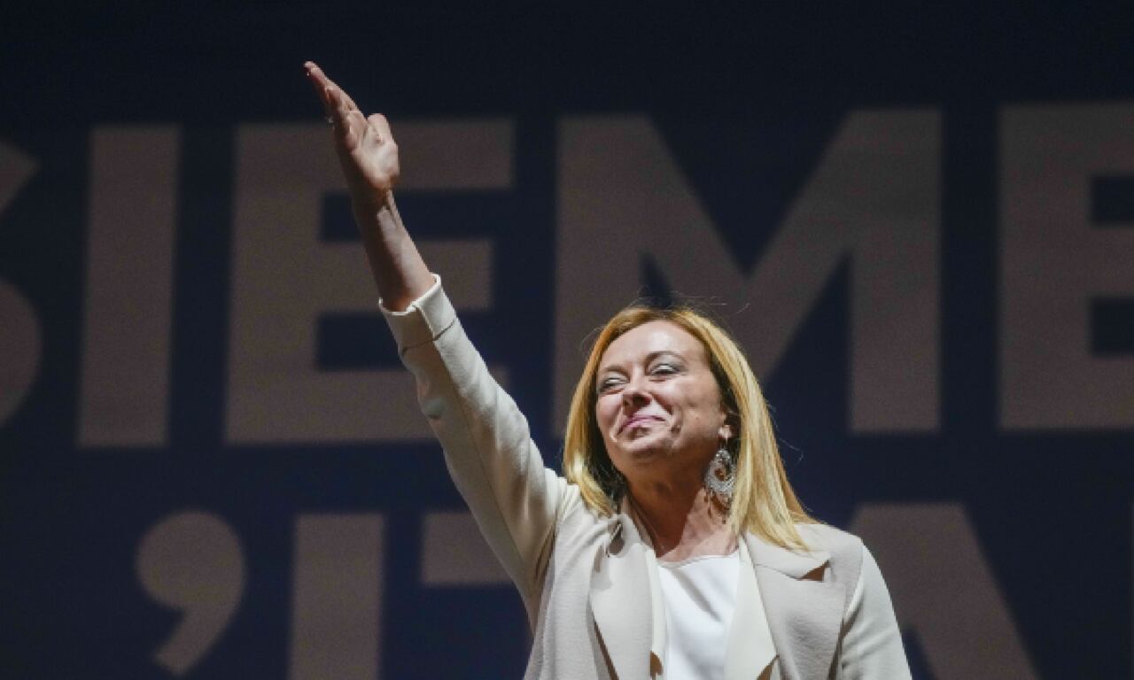 Giorgia Meloni durante el cierre de su campaña en Roma el 22 de septiembre del 2022. Meloni y su agrupación de derecha Hermanos de Italia son los favoritos para ganar las elecciones parlamentarias del 25 de septiembre. (AP Photo/Gregorio Borgia, file)