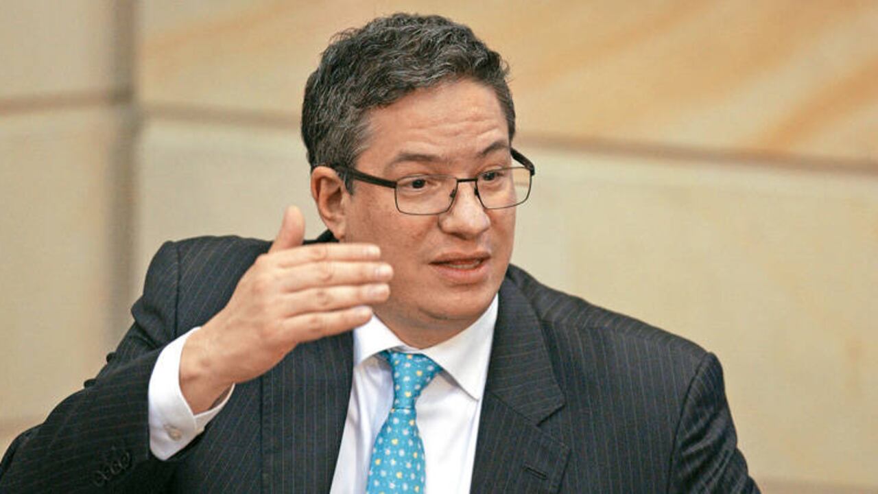Santiago Rojas, director de la Dian