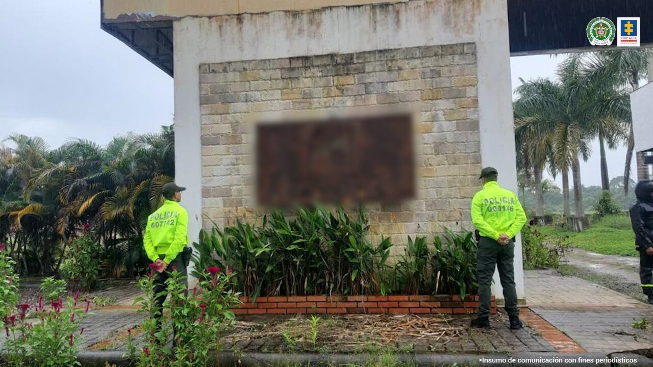 Incautan bienes a socio de ‘El Chapo’ Guzmán en Colombia. Se trata de 175 bienes que pertenecerían a Néstor Alonso Tarazona Enciso, considerado como el principal socio en Colombia de Joaquín ‘El Chapo’ Guzmán.