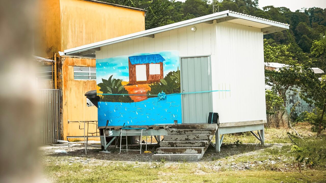 Esta planta potabilizadora, ubicada en las inmediaciones de la Escuela Normal Superior Demetrio Salazar Castillo, en Tadó (Chocó), beneficiará a más de 4 mil personas.