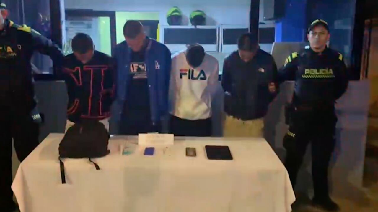 Los cuatro sospechosos capturados.