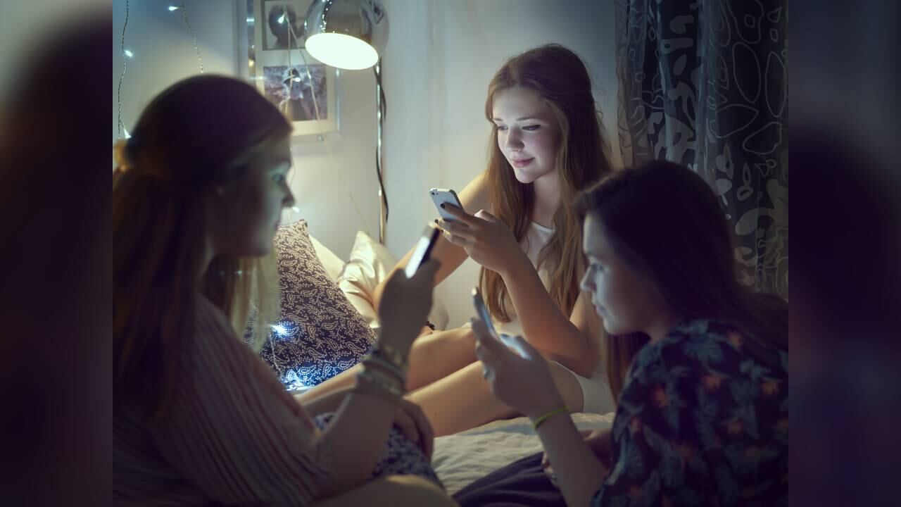 Los adolescentes pueden caer en la adicción a la tecnología y las redes sociales. Foto GettyImages.
