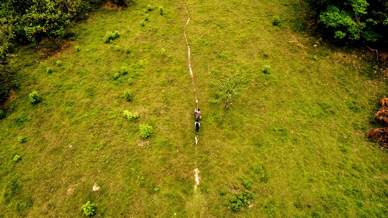 Los ingenieros catastrales toman fotografías aereas de las parcelas que van a ser dibujadas con esta tecnología.