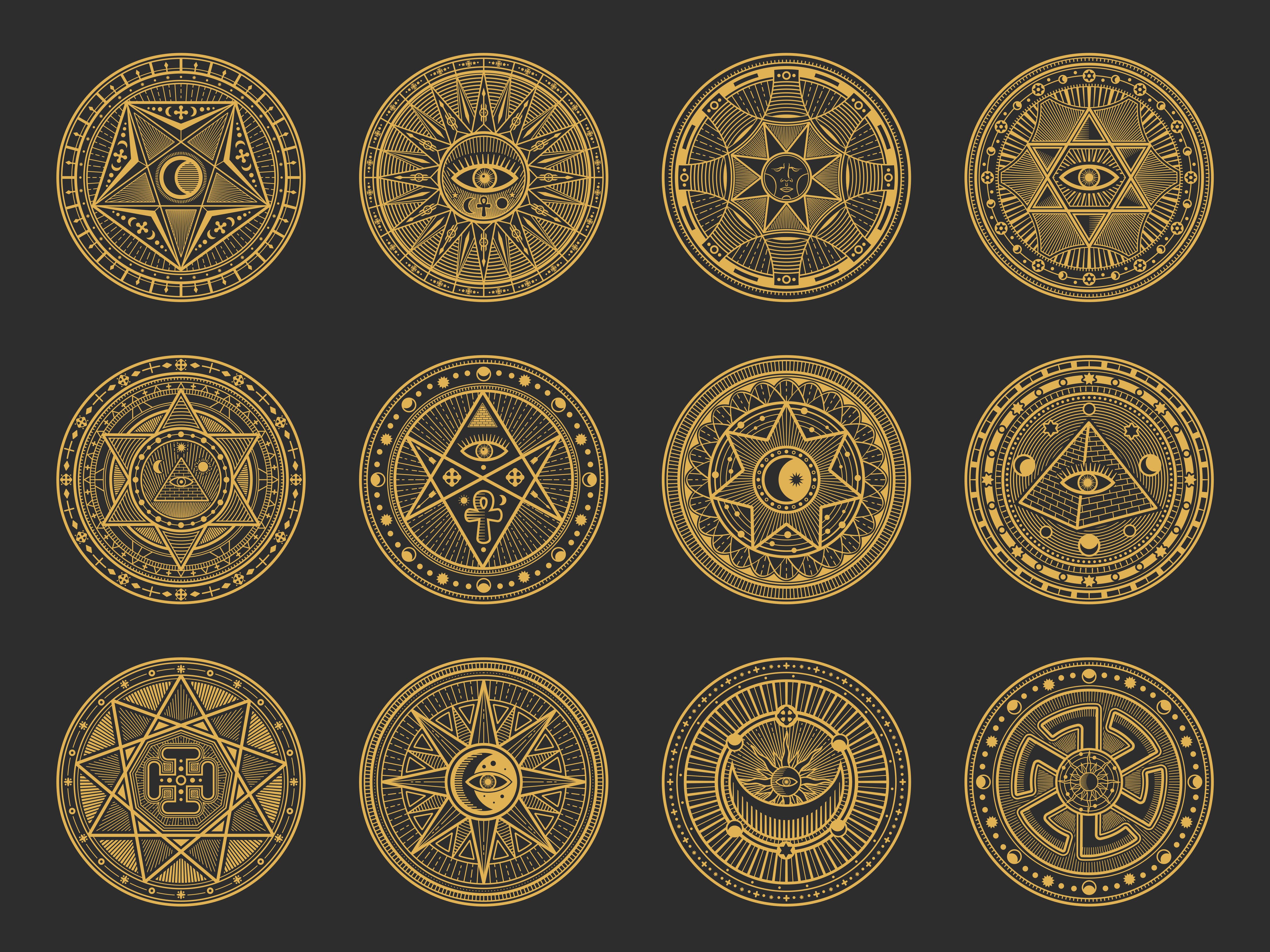 Símbolos mágicos con alquimia vectorial y ciencia oculta, religión esotérica y signos místicos de astrología. Círculos de oro con adornos de sol, luna y ojo espiritual, triángulo, estrella de pentagrama, pirámide y ankh. Horóscopo azteca.