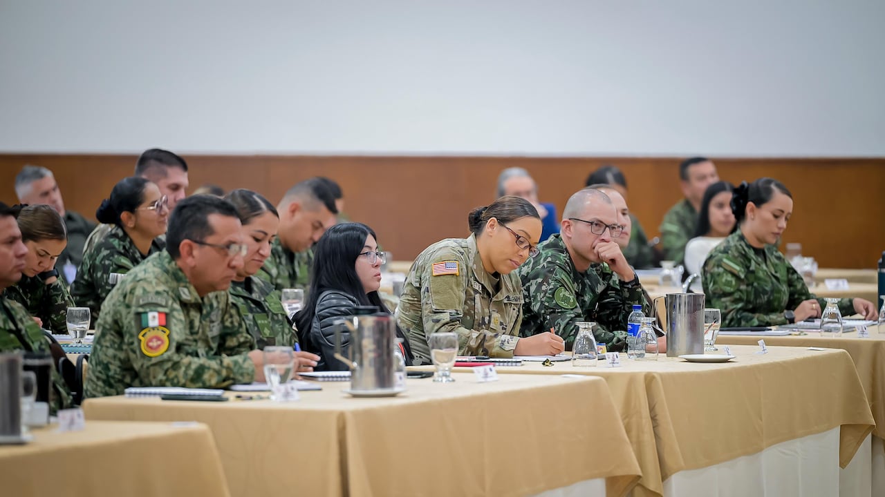 ‘Conclave’ de comunicación en el Ejército.