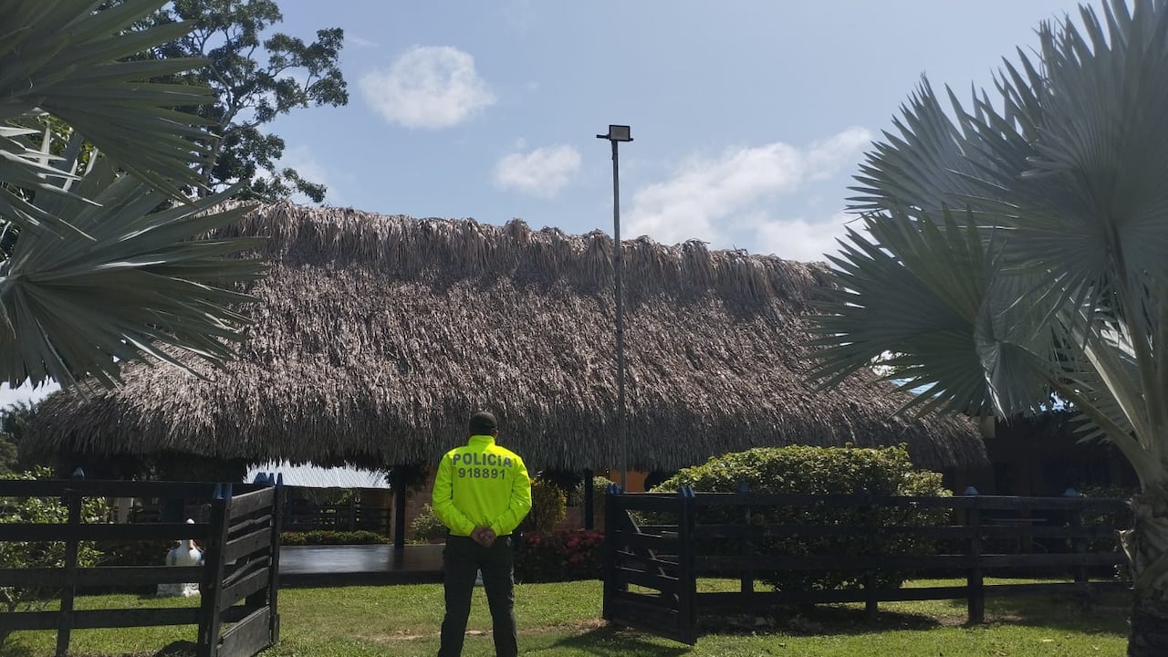 Fincas y carros de lujo fueron decomisados a alias Gonzalito, segundo cabecilla del Clan del Golfo, según la Policía.