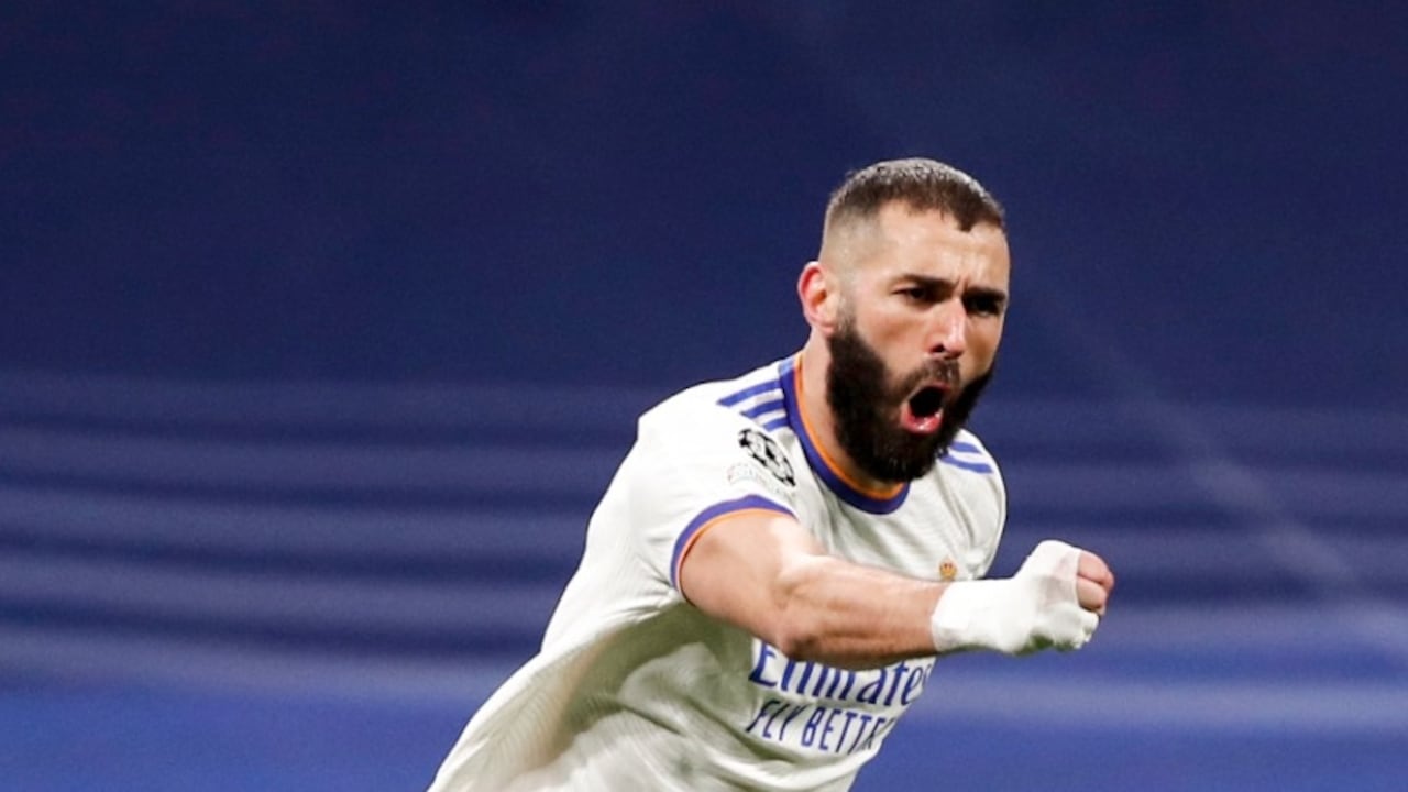 Karim Benzema anota el gol del empate frente al PSG. Luego de que Mbappé silenció el Bernabéu y pone más cerca al PSG de los cuartos; vea el gol