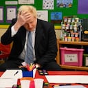 Escándalos del primer ministro habrían sido una de las causas de las derrotas del Partido Conservador en varias localidades durante elecciones locales.