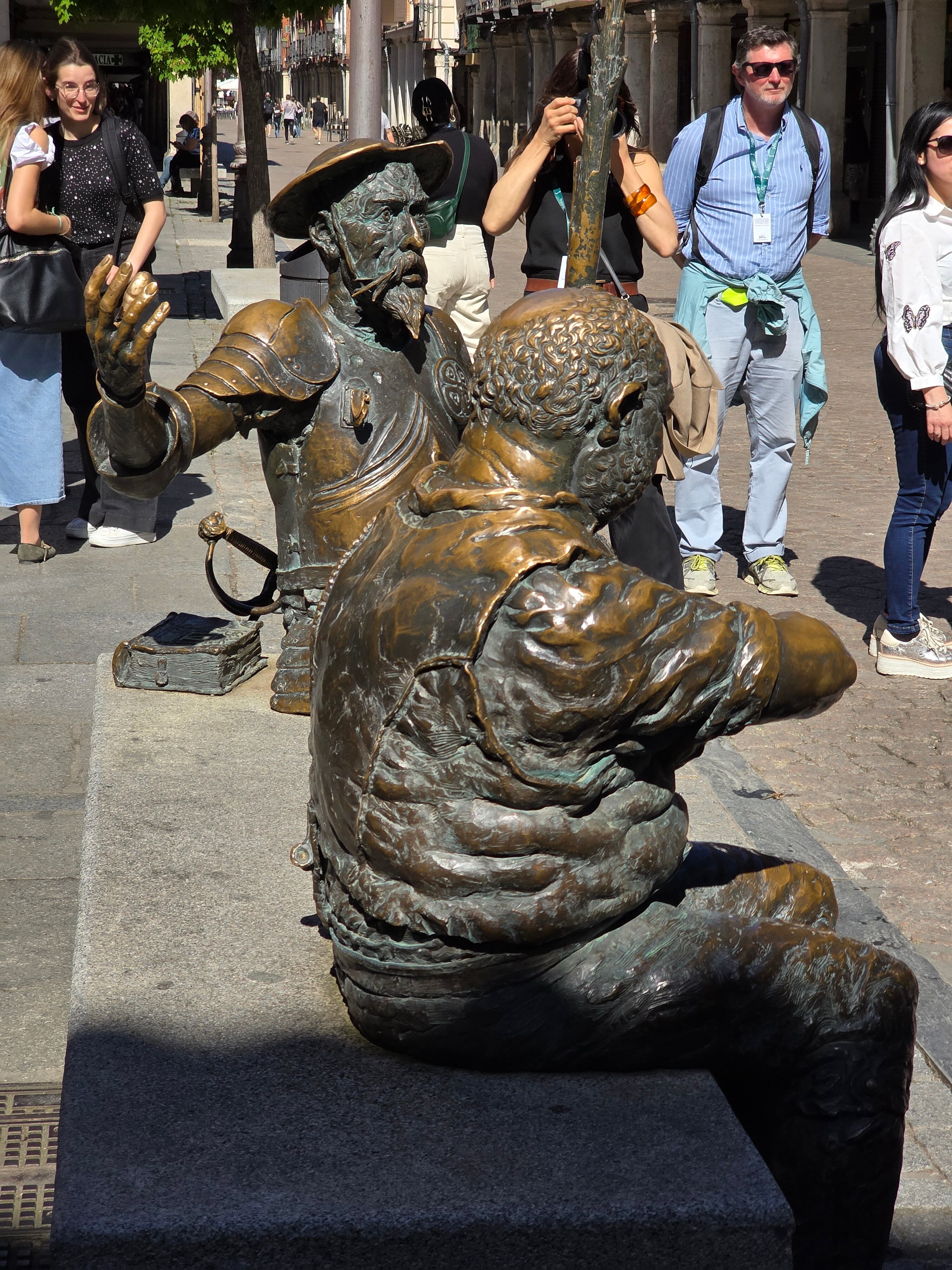 Don Quijote y Sancho Panza, figuras de todo, hasta de Instagram.