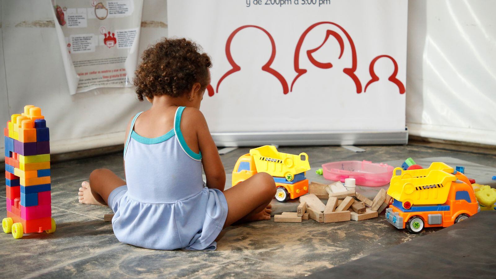 Una primera infancia llena de juegos y diversión construye una relación de confianza entre padres e hijos.