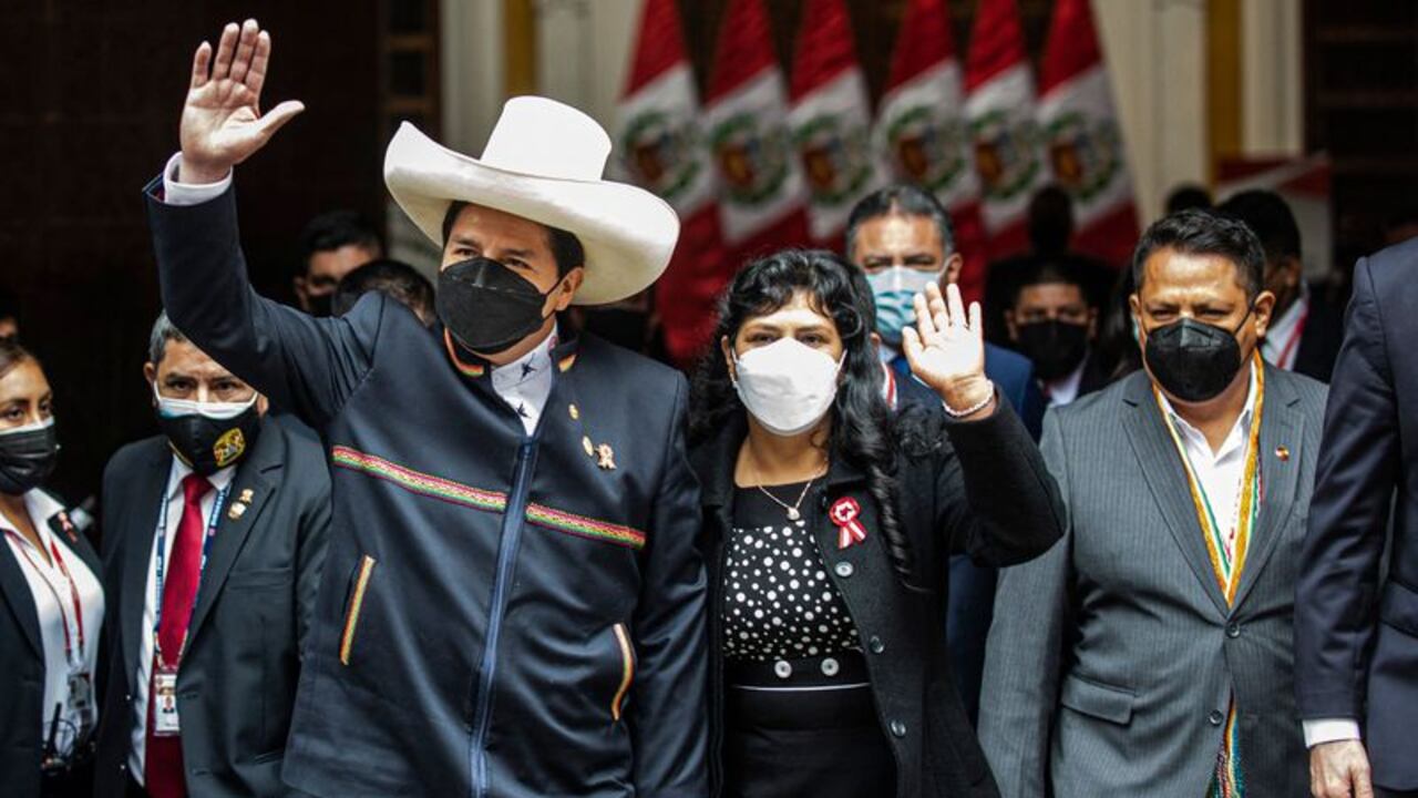 Primera dama de Perú declara ante fiscal por caso de supuesto tráfico de influencias. Foto: AP.