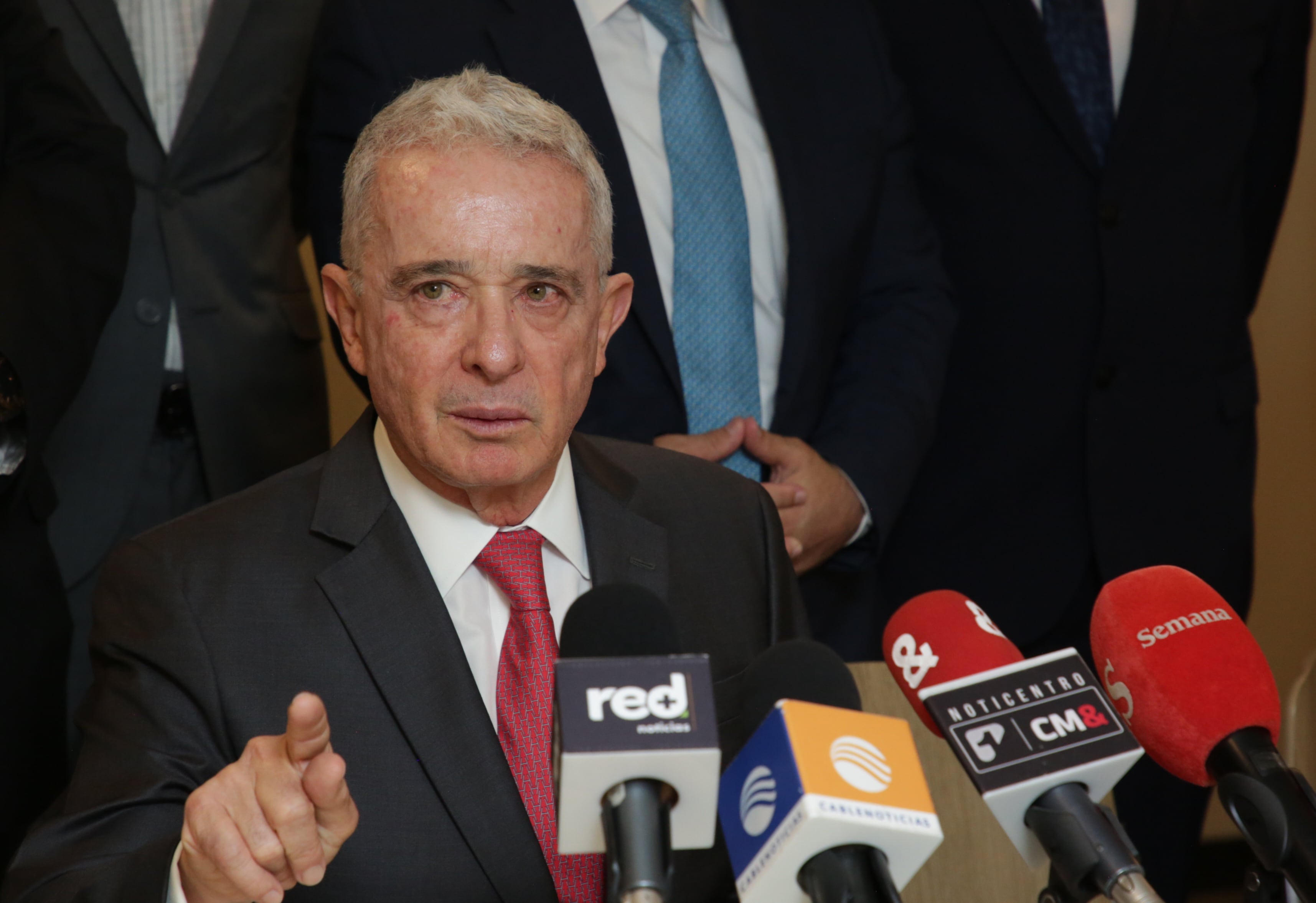 Rueda de Prensa expresidente Álvaro Uribe Vélez y el Centro Democrático