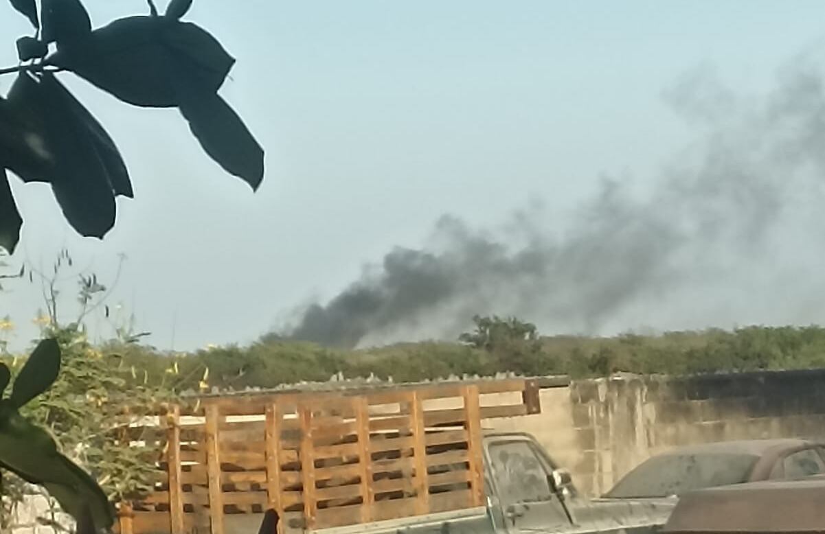 Sería un helicóptero, al parecer, de una empresa de transporte Aéreo de Pasajeros y transporte Aéreo de Carga.