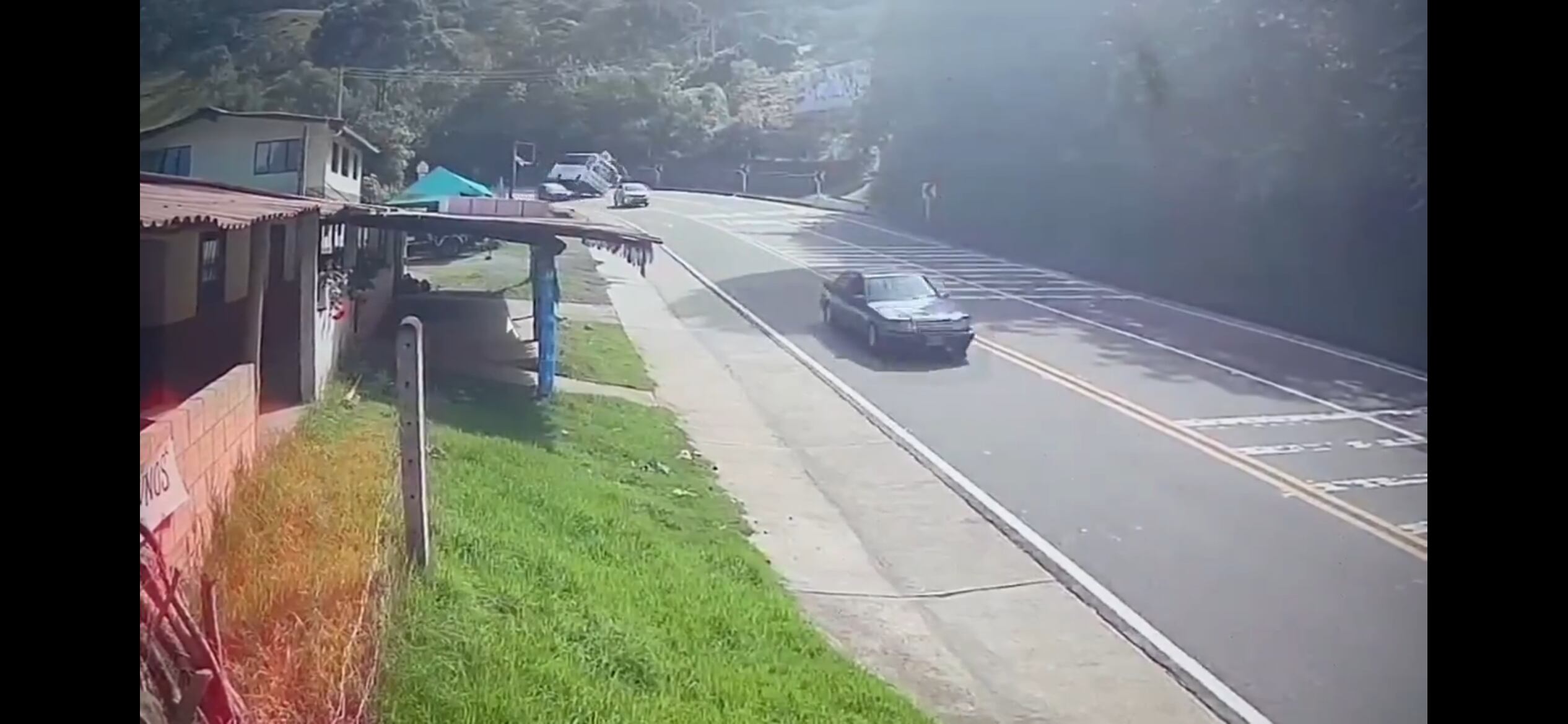 Varios heridos se registraron tras el accidente ocurrido en la vía Bogotá - La Mesa.