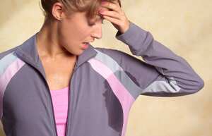 El mal olor en la ropa por sudor es frecuente y hay trucos caseros para aliminarlo.