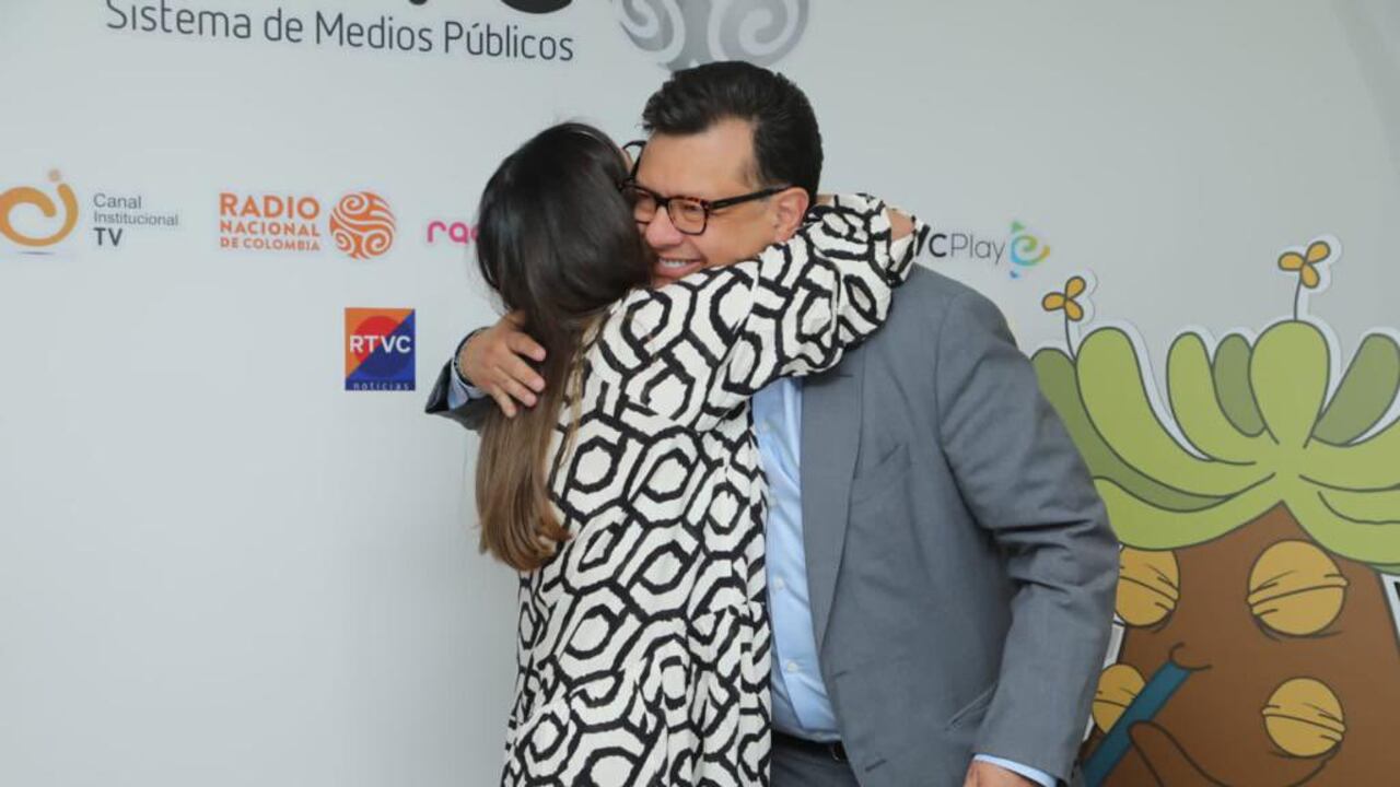 La nueva gerente de RTV, Nórida Rodríguez, posesionó en el cargo al hombre de confianza de Petro. Foto: Twitter @Noridaoficial