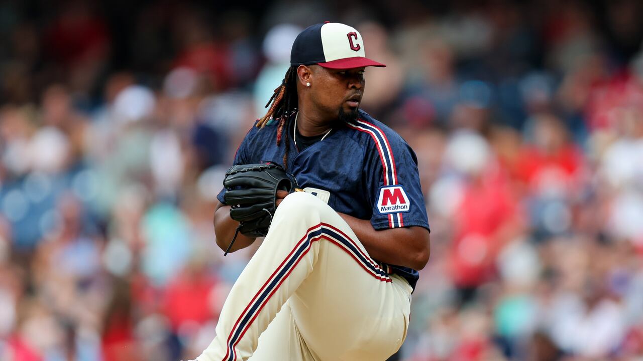 Luis Ortiz fue el primer pelotero en ser acusado.