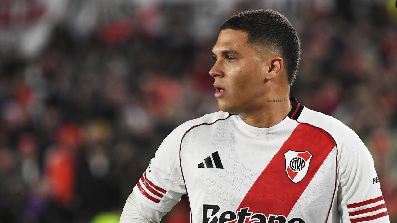 Juan Fernando Quintero of River Plate participates in the match between River Plate and San Lorenzo at Estadio Mas Monumental in Buenos Aires, Argentina, on July 27. (Photo by Federico Peretti/NurPhoto via Getty Images)