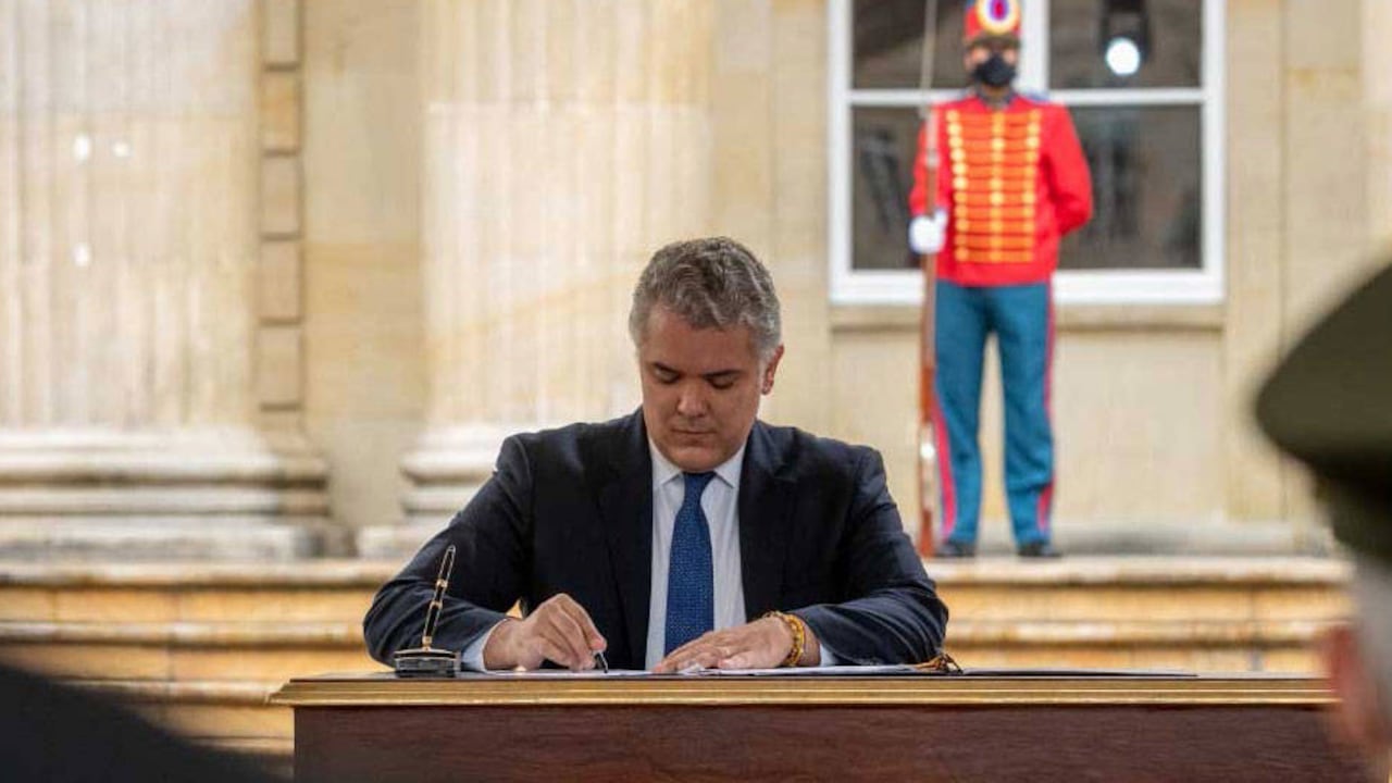 Gobierno revelará incremento del salario mínimo este martes.