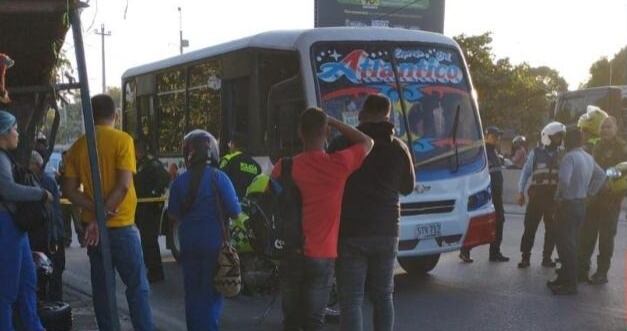 Este es el bus intermunicipal de la empresa Expreso del Atlántico, en donde se registraron los hechos.