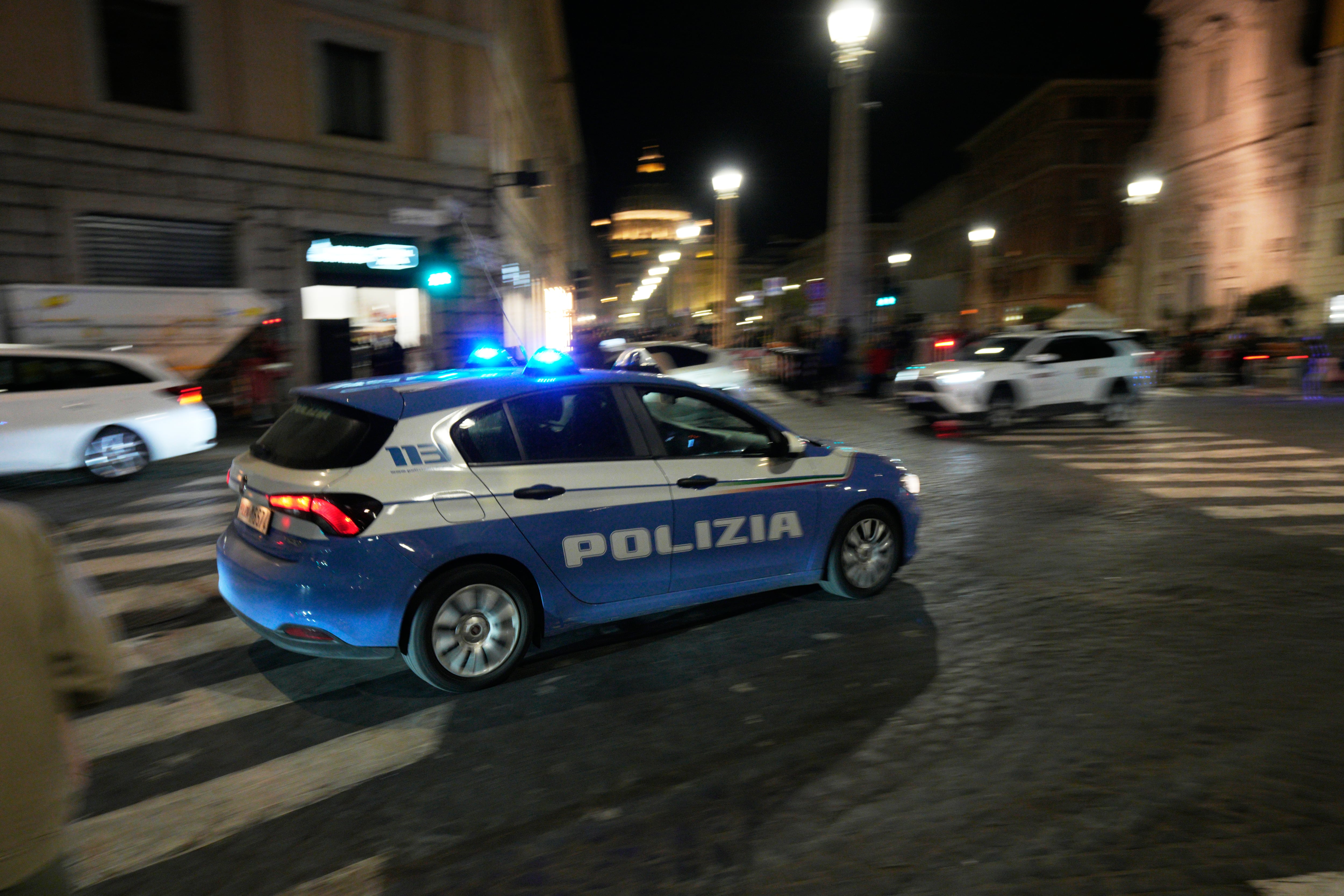 La policía acudió al lugar de los hechos y tuvo en custodia el teléfono de la víctima por un año