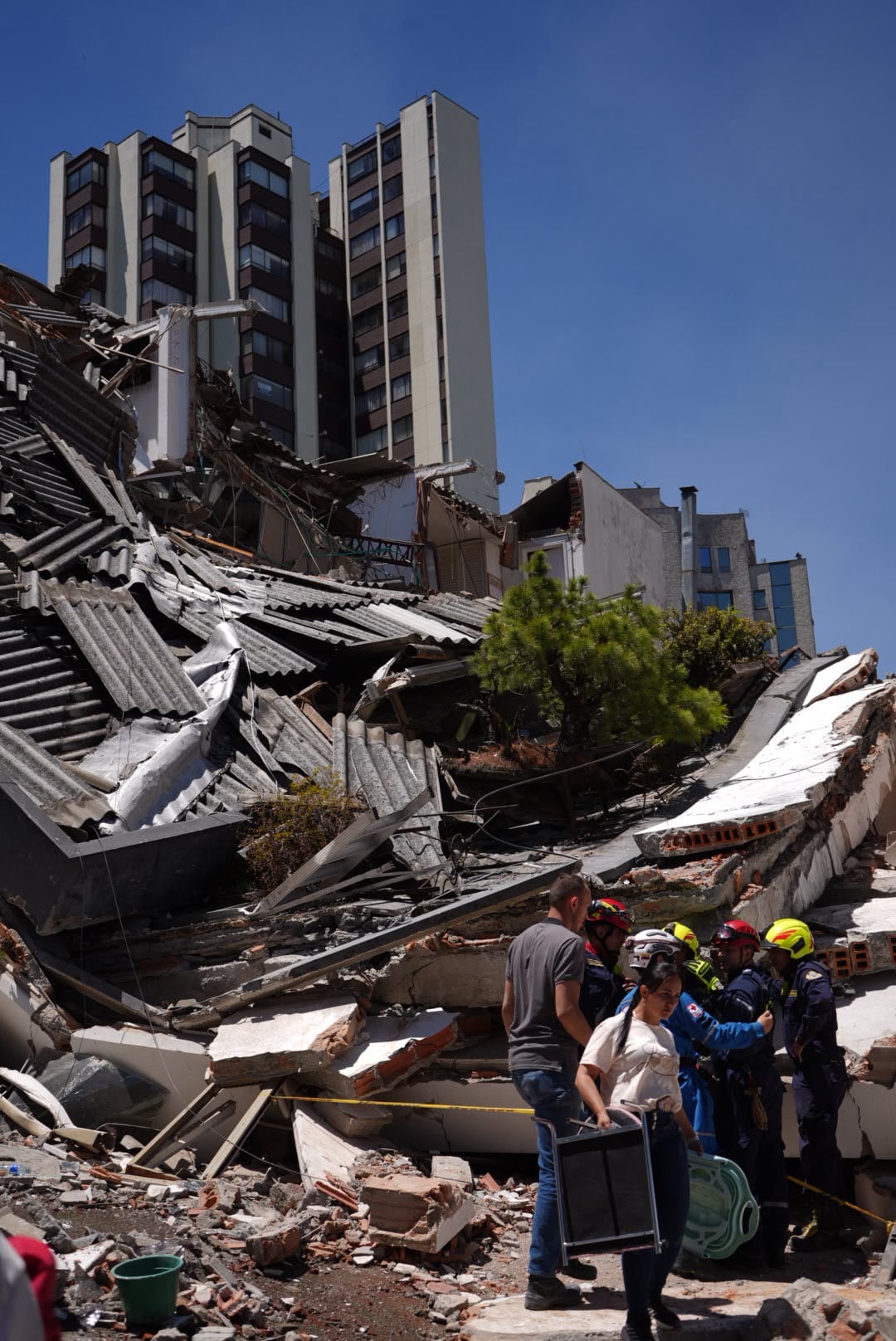 Terremoto Ciudad de Manizales / 10 de agosto / Fotografo: Santiago Álvarez