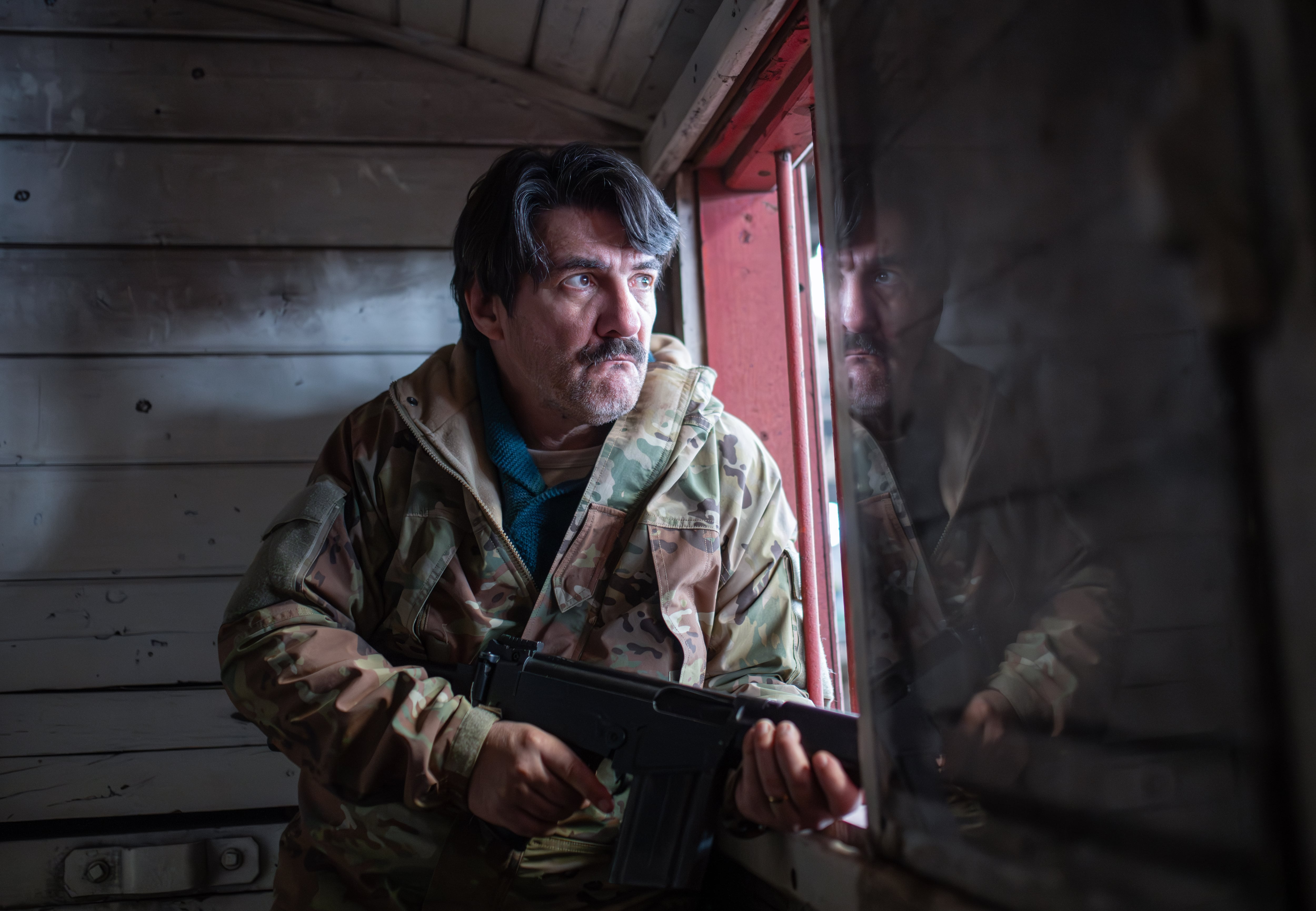 El Eternauta. César Troncoso as Favalli in El Eternauta. Cr. Marcos Ludevid / Netflix ©2025